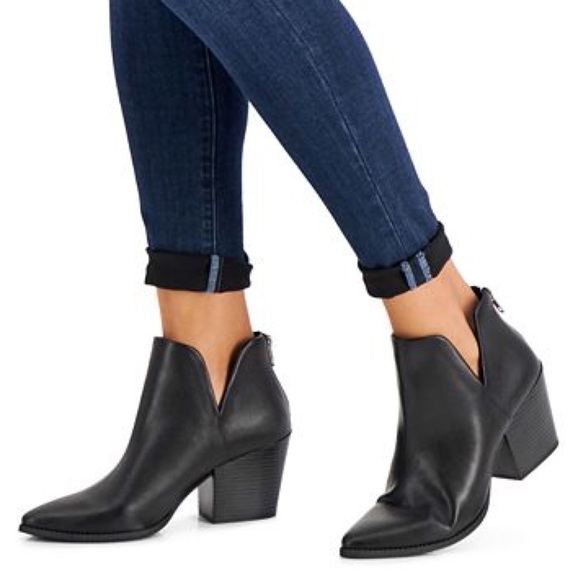 Sun and Stone Elizaa Black Ankle Boot Stacked Heel Notched Slit Bootie Sz 10 - Picture 1 of 13